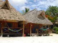 Strandbungalower p Kendwa Rocks. (Zanzibar, Tanzania)