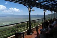 Lunch med utsikt p Ngorongoro Wildlife Lodge. (Ngorongorokratern, Tanzania)