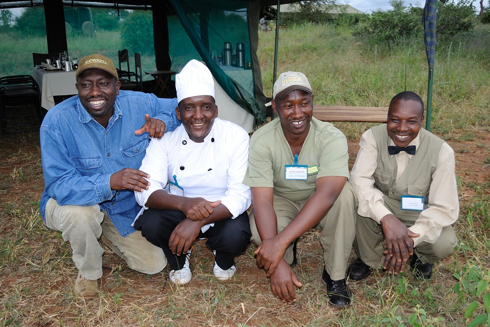 Camppersonal: Peter, Laurence, Kisiri och Baltazar. (Tarangire National Park, Tanzania)
