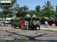 Business i staden Mto wa Mbu. (Lake Manyara National Park, Tanzania)