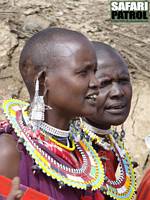 Prydda massajkvinnor. (Ngorongoro Conservation Area, Tanzania)