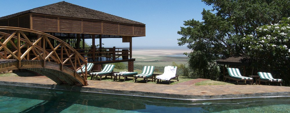 Lake Manyara Wildlife Lodge med utsikt över Great Rift Valley.