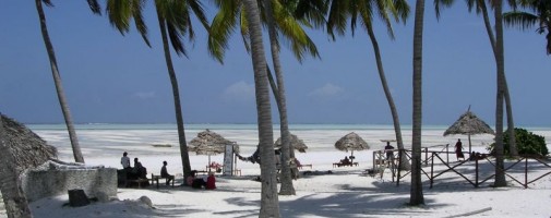 Stranden vid Kitete Beach Bungalows.
