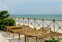 Vid stranden på Ocean Paradise Resort.