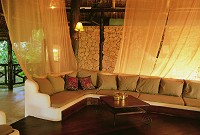 Lounge på Breezes Beach Club.