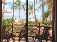 Utsikt från rum med havsutsikt på Sultan Sands Island Resort.