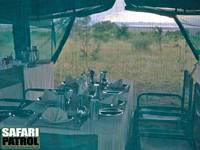 Mässtält med bushläge på mobil camp. (Tarangire National Park, Tanzania)
